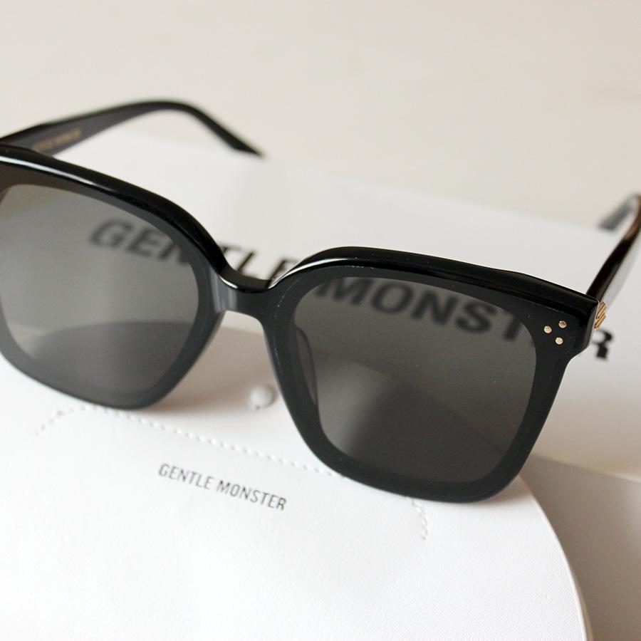 登坂着用　確実正規品　GENTLE MONSTER MUSEE 新品】登坂広臣着用 GENTLE MONSTER Musee 01(BL)の通販 by LUCY