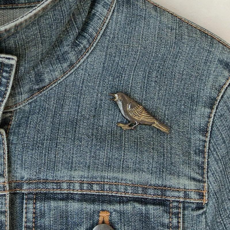 再入荷 ブローチ カラス ハシボソさん Palnart Poc パルナートポック 鴉 PB078 送料200円 1万円以上送料無料 |  | 11