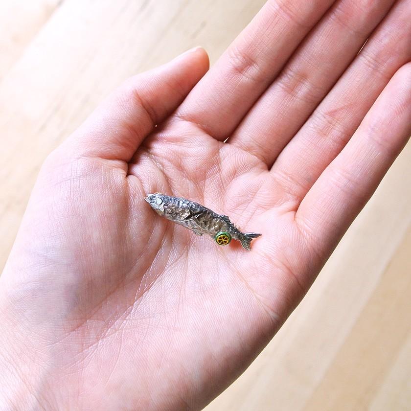 販売終了■ブローチ サンマ 秋刀魚の塩焼き Palnart Poc パルナートポック PB095 送料200円 1万円以上送料無料 |  | 15