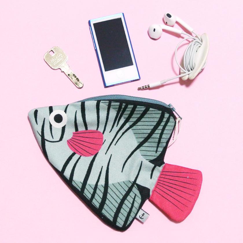 販売終了■おさかなポーチ 深海魚 DON FISHER ドンフィッシャー Aqua BATFISH お魚ポーチ 輸入雑貨 ピンク 送料200円 1万円以上送料無料 | 