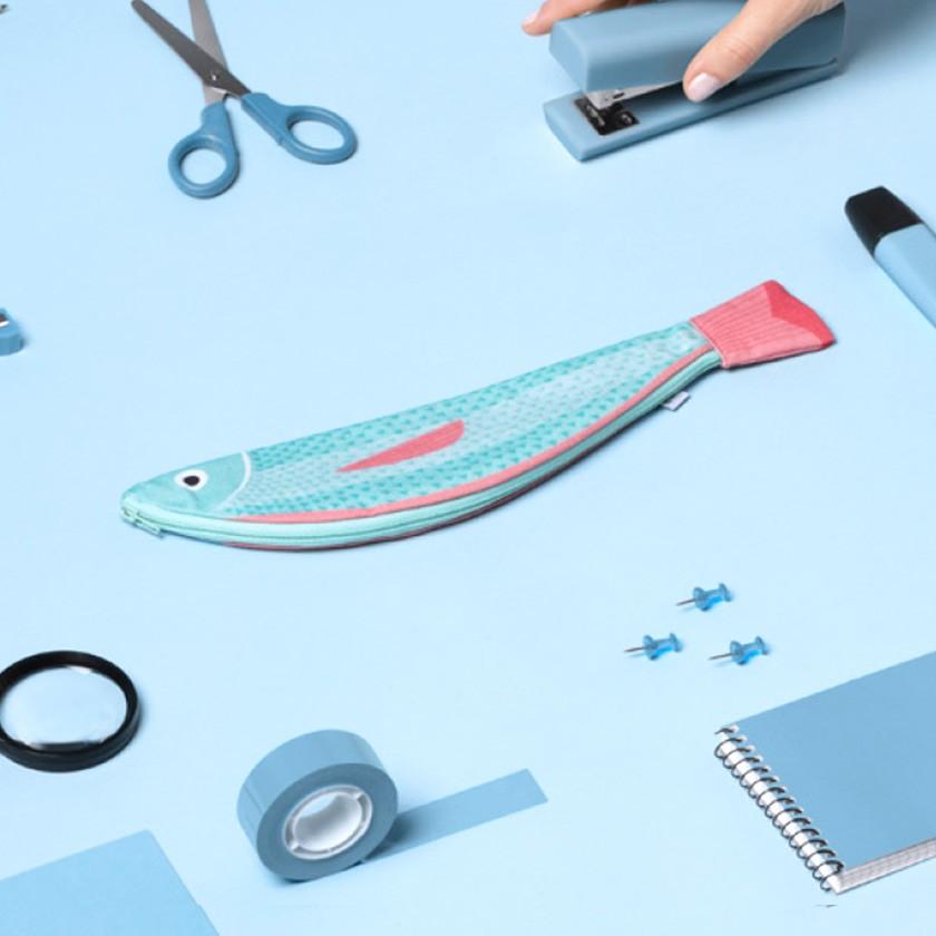 販売終了■おさかなポーチ 青魚 DON FISHER ドンフィッシャー VERDIN 地中海のさかな 輸入雑貨 ブルー ピンク 送料200円 1万円以上送料無料 |  | 03