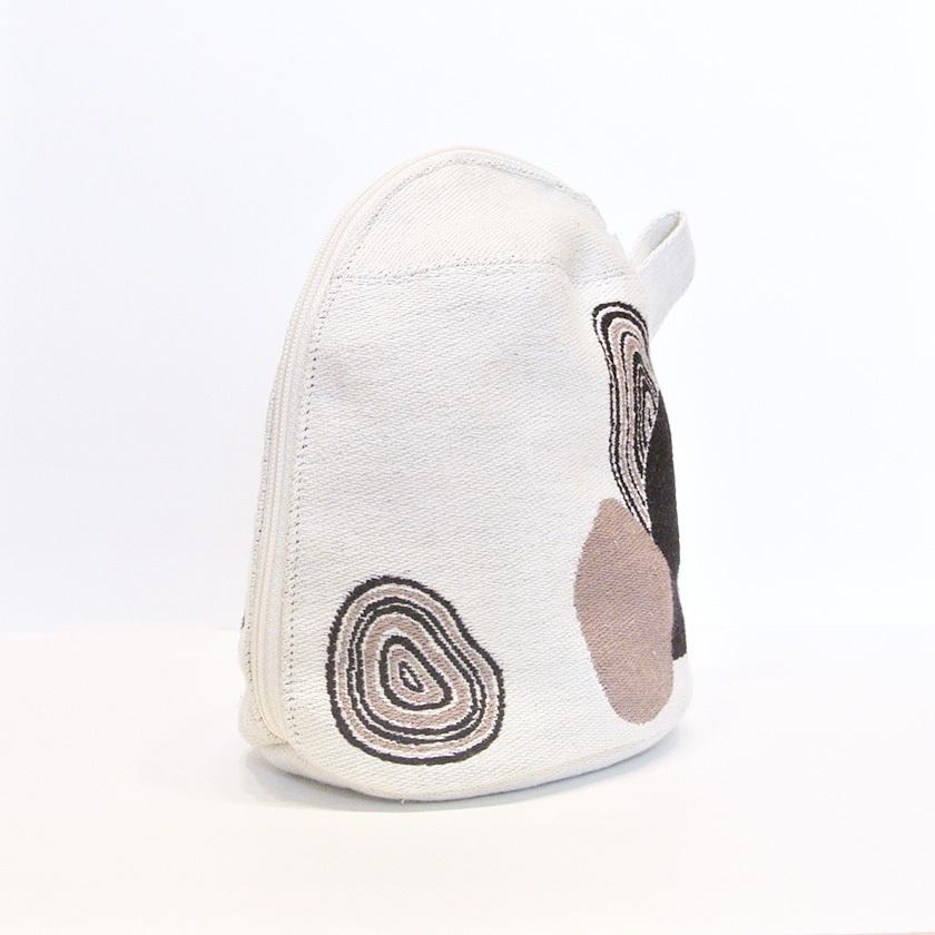 マチつきポーチ 川ほとりのニンマリのウたち moritaMiW 綿100% 川鵜 送料200円 1万円以上送料無料 |  | 08