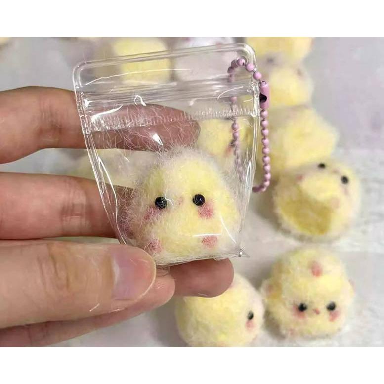 ひよこ スクイーズ おもちゃ キーホルダー 低反発 やわらか 癒し