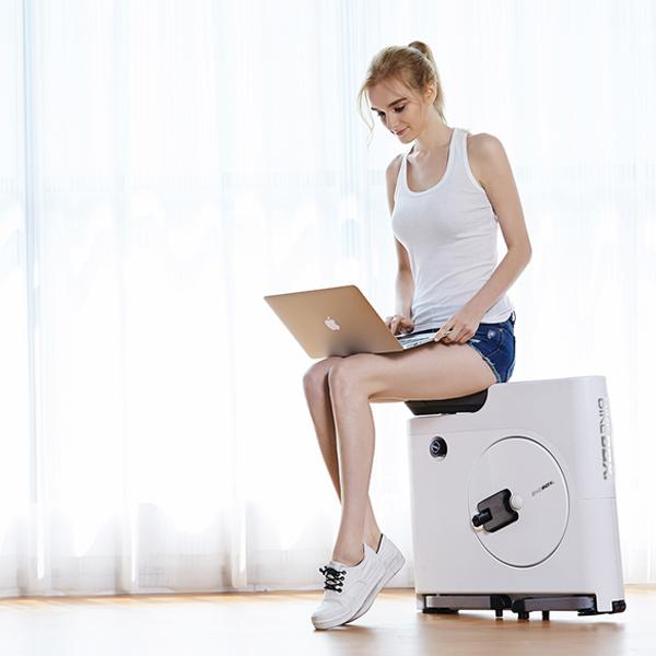 コンパクトに収納できる四角いフィットネスバイク「BIKEBOX」バイクボックス 