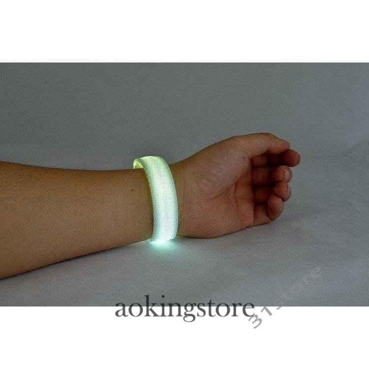 アームバンド光るledライト反射バンドリストバンド夜間散歩犬の散歩ランニングジョギングウォーキング安全対策 最安