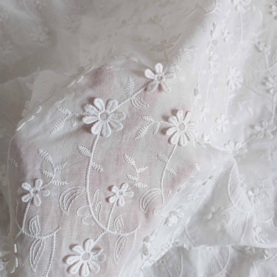 立体花柄刺繍レース生地 幅広 ポリエステコットン刺繍生地 50cm単位 綿