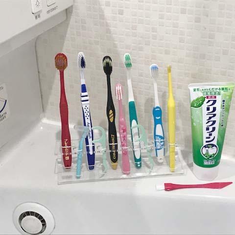 アクリル歯ブラシスタンド透明きれい 余裕の10本収納 : 青海 - 通販