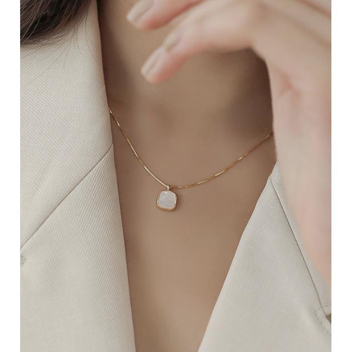 レディース ネックレス 貝 シェル ペンダント スクエア 結婚式 新春