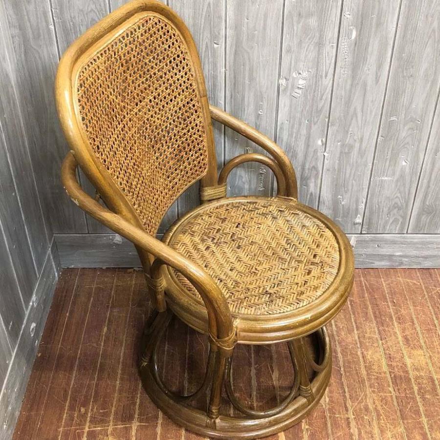 【中古】ラタン 回転チェア 肘掛け付 籐製 アームチェア クッション付 パーソナルチェア ダークブラウン こげ茶 肘あり 一人掛け 椅子 イス いす |  | 02