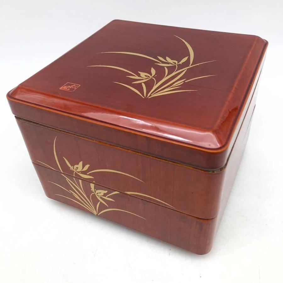 【中古】 春の和食器セット お重 お盆 お猪口 宇野千代 丸盆 漆器 桜 黒 金彩 おとめ桜 春慶塗 2段重 ミニお重 松風 九谷焼 花模様 陶器 | 九谷焼 | 01
