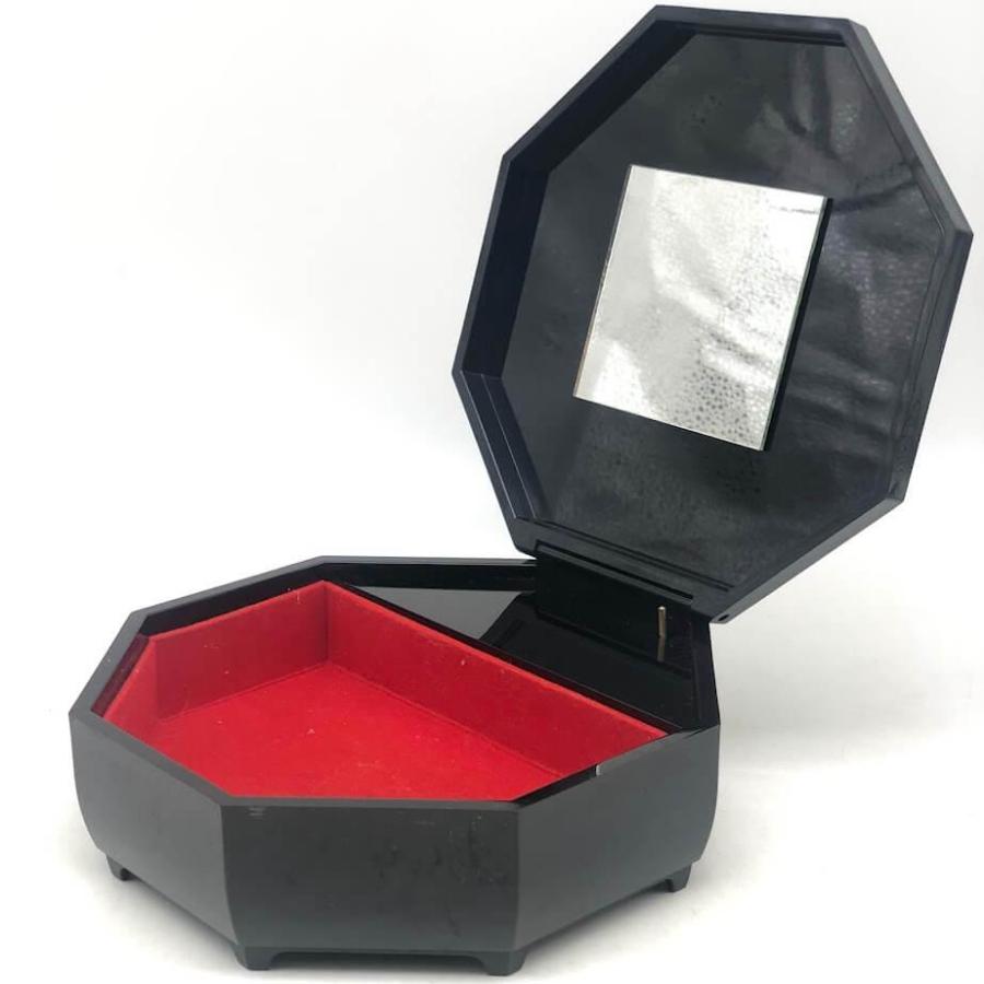 【中古】 漆器 アクセサリーボックス 八角形 黒 鏡付き オルゴール付き ジュエリーボックス ブラック 金彩 みかん？ カモ？ 和風 小箱 アクセサリーケース 中古 |  | 02
