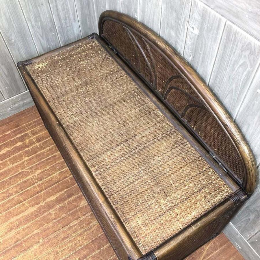 【中古】 ラタン製 収納ベンチ 幅90cm ダークブラウン レトロ 籐家具 籐製 収納付き ベンチ こげ茶 収納ボックス 背もたれ付き 座面収納 椅子 |  | 01