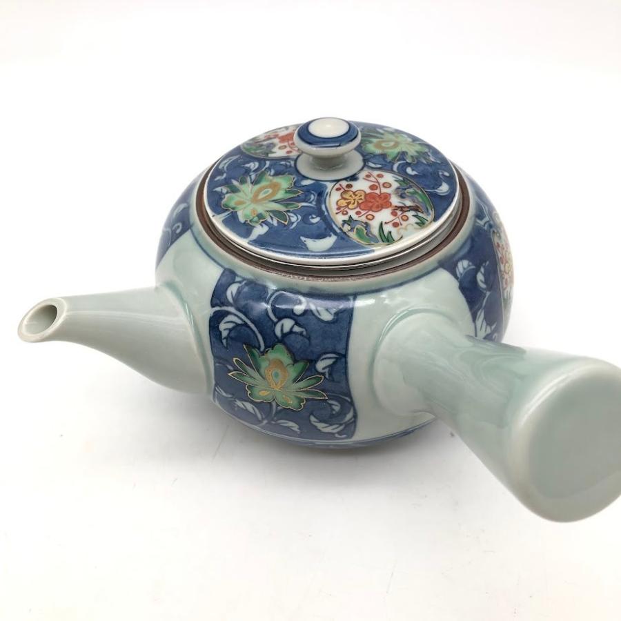 【中古】 有田焼 風の木窯 汲出碗5客揃＆急須セット 汲み出し茶碗 煎茶碗 湯飲み茶碗 横手型 きゅうす 茶器 お茶 陶器 焼物 和食器 工芸品 |  | 01