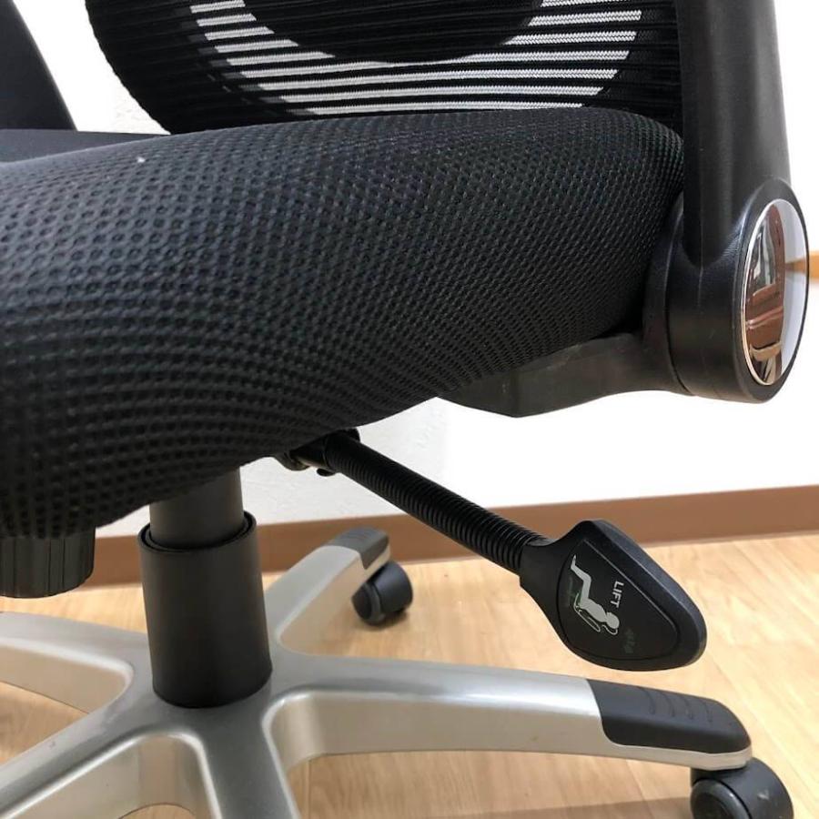 【中古】 オフィスチェア ブラック ワークチェア 黒 メッシュ 昇降式 回転いす キャスター付 ひじ掛け付き 肘付き 椅子 いす イス デスクチェア 中古 |  | 04