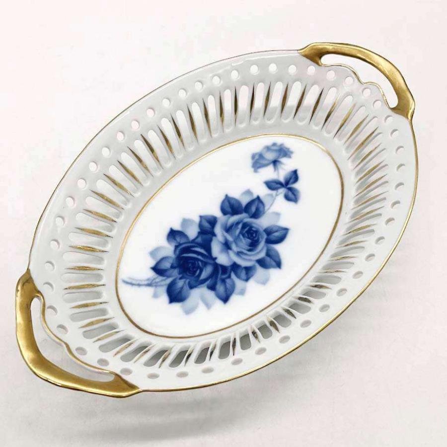 【中古】 ファインポーセリン 陶器バスケット 白地 金彩 ブルーローズ オーバル 陶器製 カゴ フルーツ 菓子器 ホワイト ゴールド 透かし 鉢 皿 FINE |  | 01