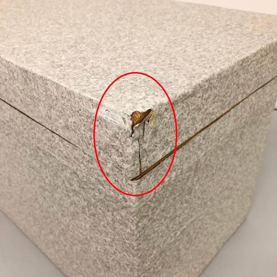 【中古】 茶箱 中型 木箱 収納箱 保存箱 木製 昭和レトロ 小物入れ 衣装ケース 収納 DIY お茶 ブリキ 和小物 蓋付き 収納ボックス 作業台 |  | 03