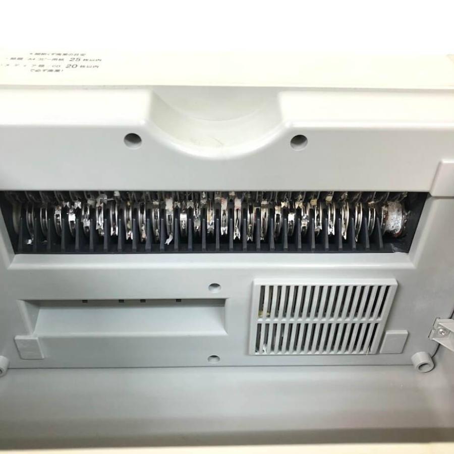 【中古】 デスクトップシュレッダー GCS06CDX グレー A4 5枚 電動 CD・カード裁断 クロスカット パーソナルシュレッダー コンパクト 電動シュレッダー 中古 |  | 04