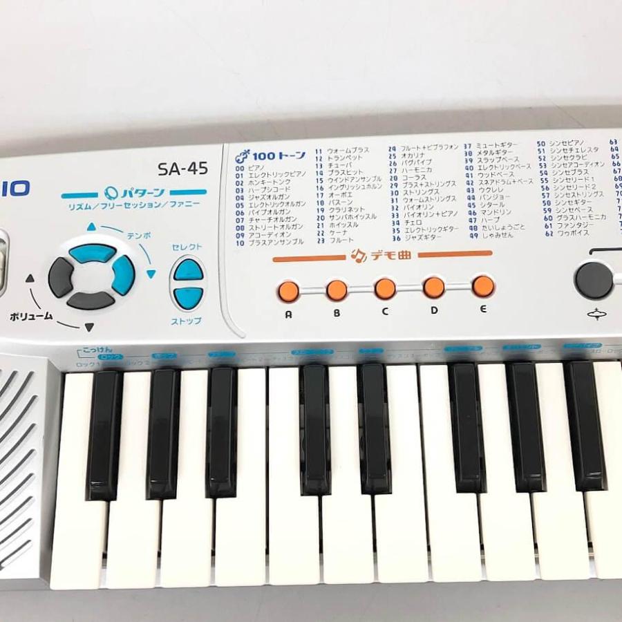 【中古】 カシオ 電子キーボード SA-45 32鍵盤 シルバー ACアダプター付 元箱付 CASIO ミニキーボード 100音色 楽しいドラムパッド付 | CASIO | 01