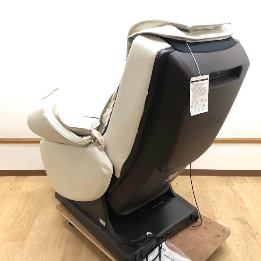 【中古】 ファミリーイナダ メディカルチェア FMC-KS70 アイボリー レザー調 取扱説明書付 家庭用 マッサージチェア マッサージ機 INADA |  | 03