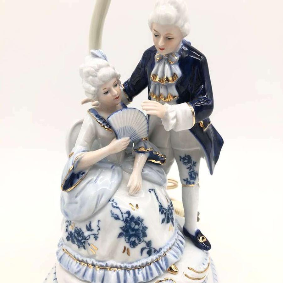 【中古】 陶器製 テーブルライト KPM 西洋陶器 卓上ライト スイッチ付き スタンドライト ナイトスタンド 照明 電気 ランプ 洋風 陶器人形 |  | 01