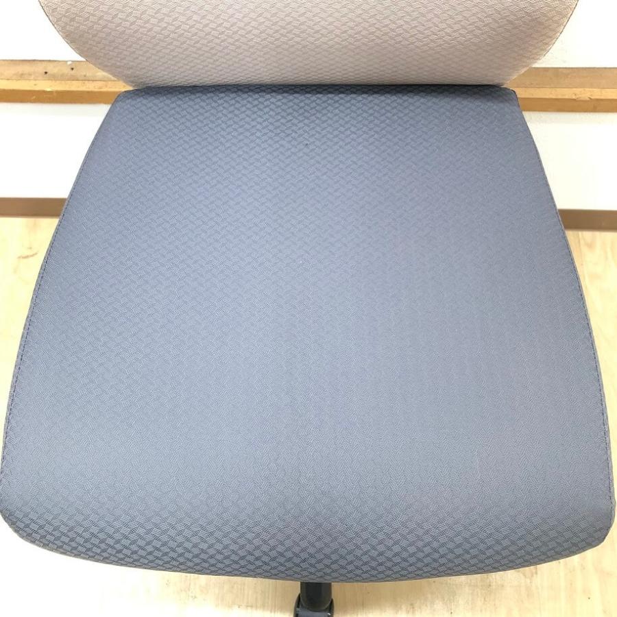 【中古】 オフィスチェア ベージュ×グレー バイカラー ワークチェア 布張り 昇降式 回転いす キャスター付 ファブリックチェア 椅子 いす イス |  | 01
