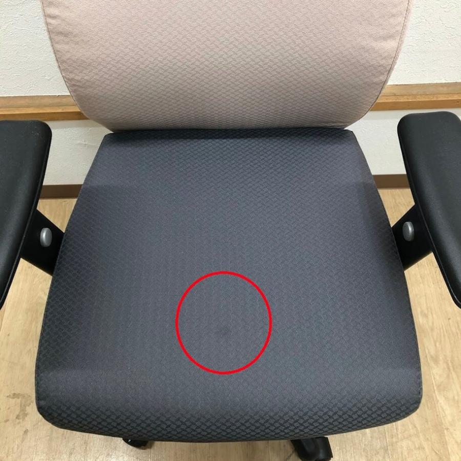 【中古】 オフィスチェア ベージュ×グレー バイカラー ワークチェア 布張り 昇降式 回転いす キャスター付 ファブリックチェア ひじ掛け付き 肘付き |  | 01