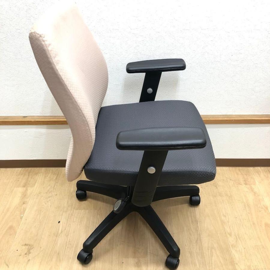 【中古】 オフィスチェア ベージュ×グレー バイカラー ワークチェア 布張り 昇降式 回転いす キャスター付 ファブリックチェア ひじ掛け付き 肘付き |  | 02