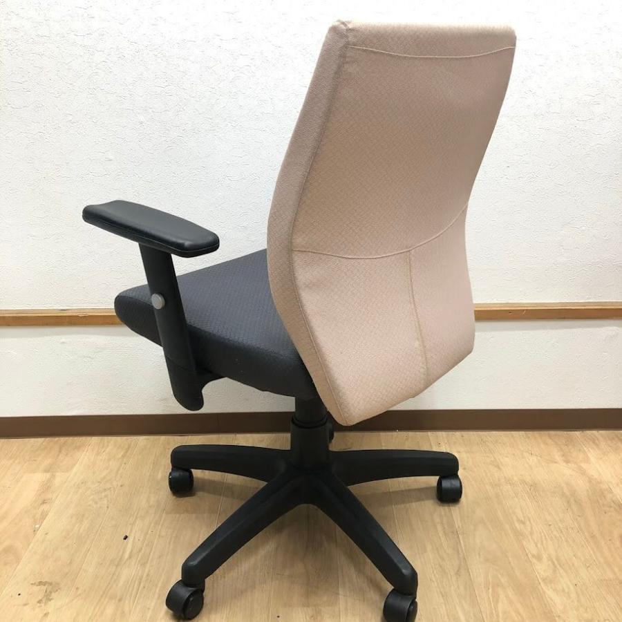 【中古】 オフィスチェア ベージュ×グレー バイカラー ワークチェア 布張り 昇降式 回転いす キャスター付 ファブリックチェア ひじ掛け付き 肘付き |  | 03