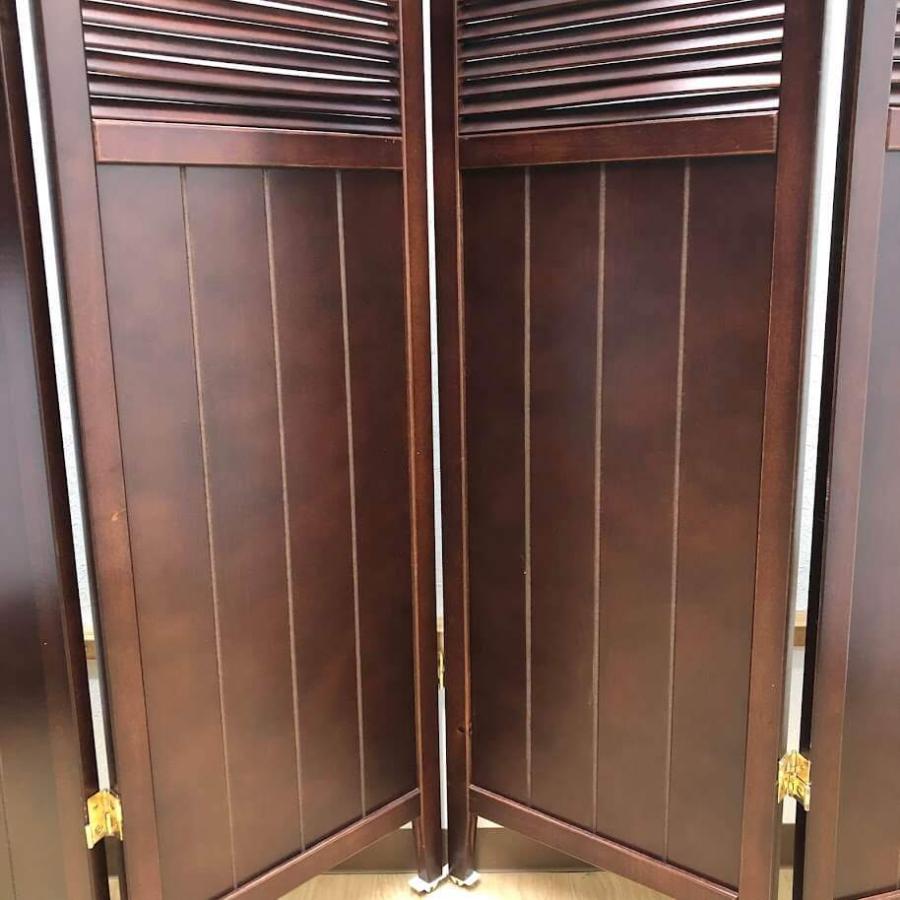 【中古】 パーテーション 4連 高さ160cm こげ茶 木製 ルーバー型 折りたたみ式 両折蝶番 キャスター付き 木製 衝立 ダークブラウン 両方向蝶番 |  | 02