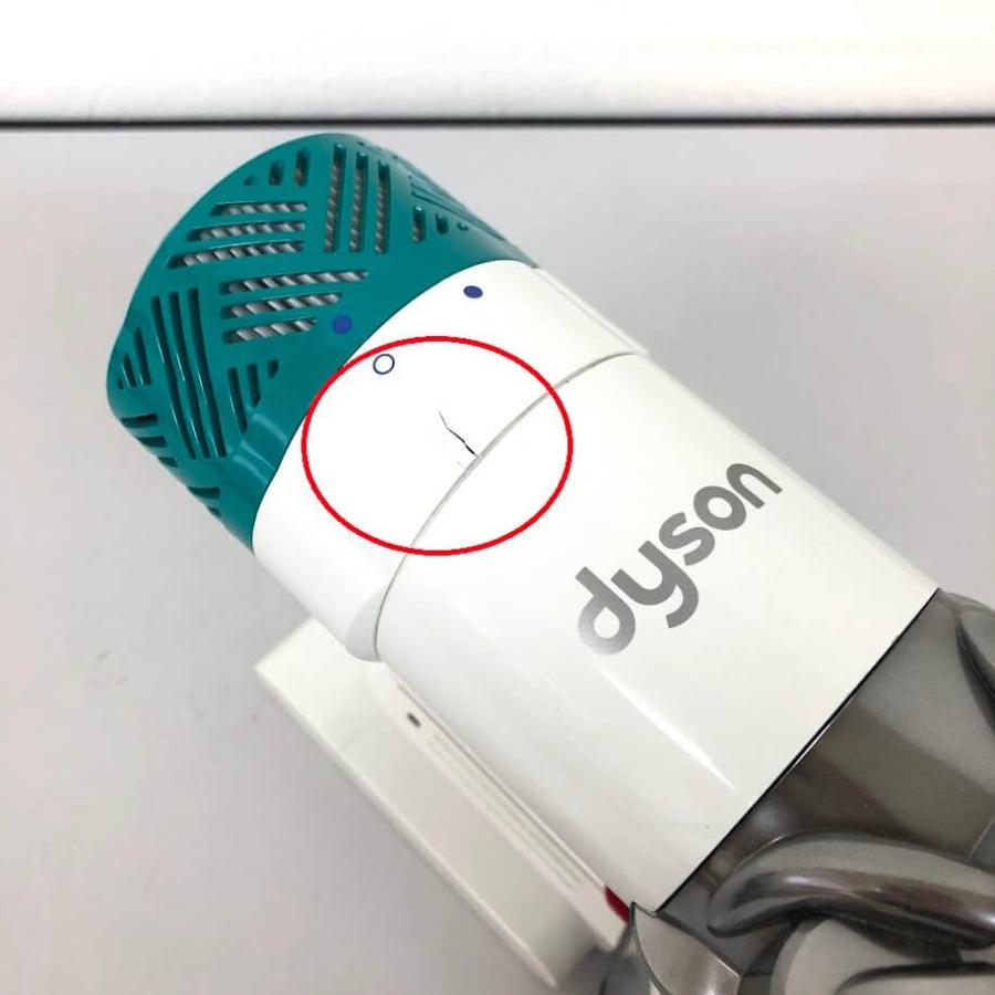 【中古】 Dyson V6 Mattress HH08 ダイソン サイクロン式 布団クリーナー ホワイト系 マットレス 寝具 ハンディクリーナー 掃除機 アタッチメント多数 | Dyson | 04
