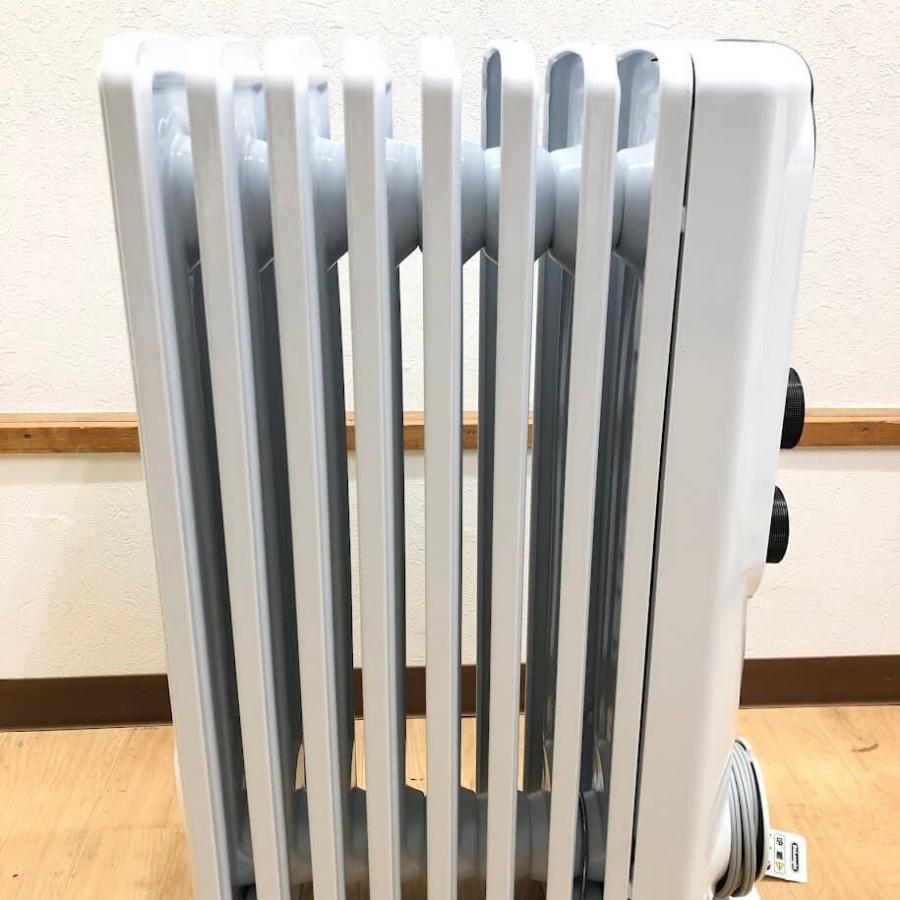 【中古】 デロンギ アミカルド オイルヒーター RHJ35M0812-DG ホワイト 8枚フィン 1200W 8〜10畳 取扱説明書付 DeLonghi キャスター付 |  | 02
