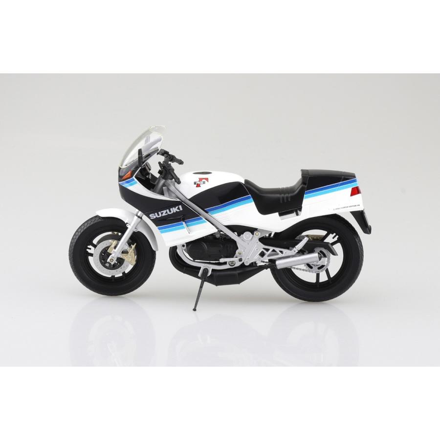 青島文化教材社 アオシマ 1/12 完成品バイク SUZUKI RG250Γ ブルー
