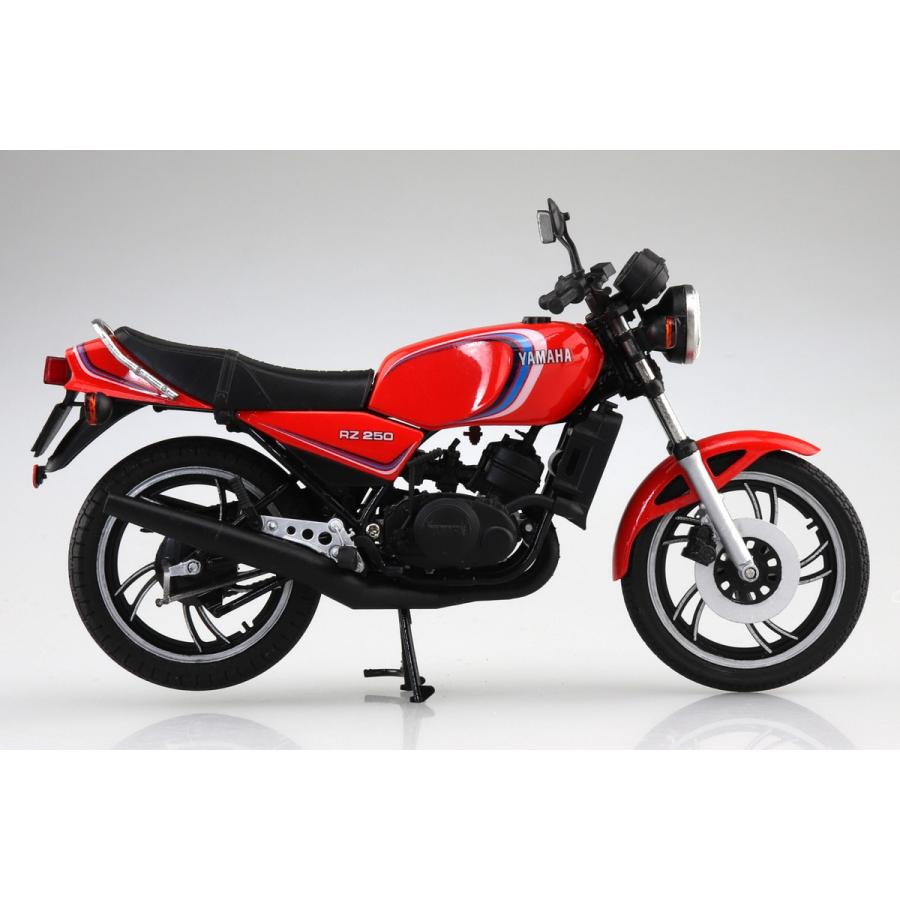 Yamaha RZ250 (YSPカラー) 1/12 完成品バイク 完成品 :11043:青島文化 