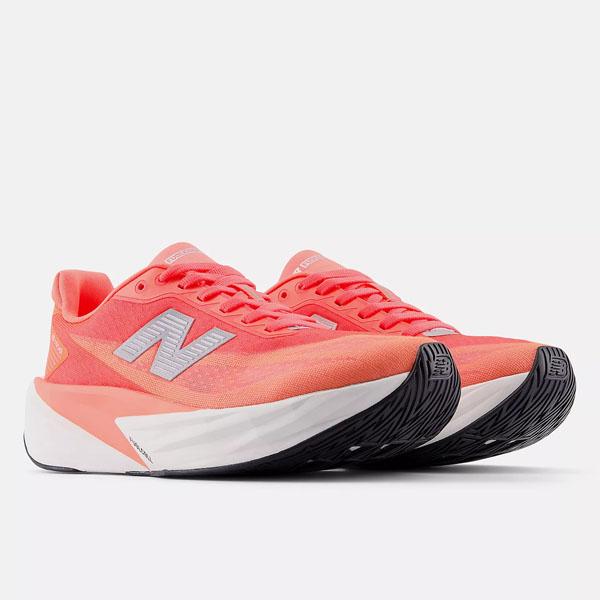 New Balance（ニューバランス） ランニングシューズ FuelCell Rebel v5