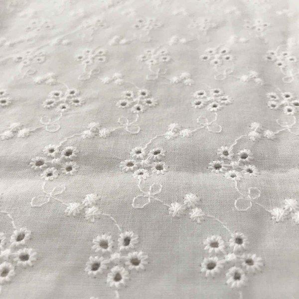 最安 生地 生地コットンレース刺繍1mカット 1m単位 生地レース布刺繍生地綿100 花可愛いフラワーハンドメイド布カット清楚幅130cm Www Threeriversofs Com