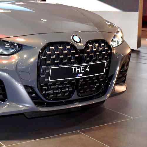 BMW4シリーズ純正キドニーグリル 純正 キドニーグリル 左右セット BMW [51138208489-S]BMW E46