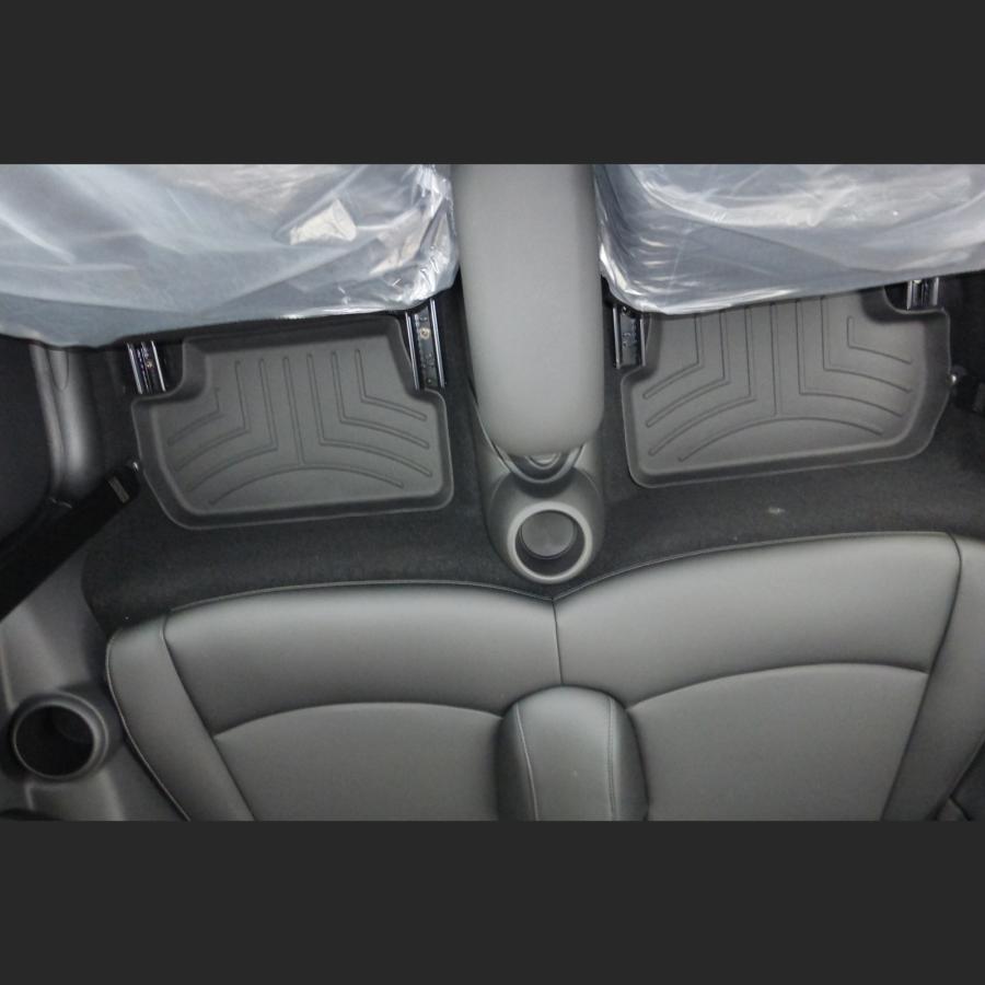 【WeatherTech正規輸入元】MINI  F56&F57（2014年〜2023年）F66（2024-2026）フロアマット（フロアライナー）（２列目）（ブラック） | WeatherTech | 01