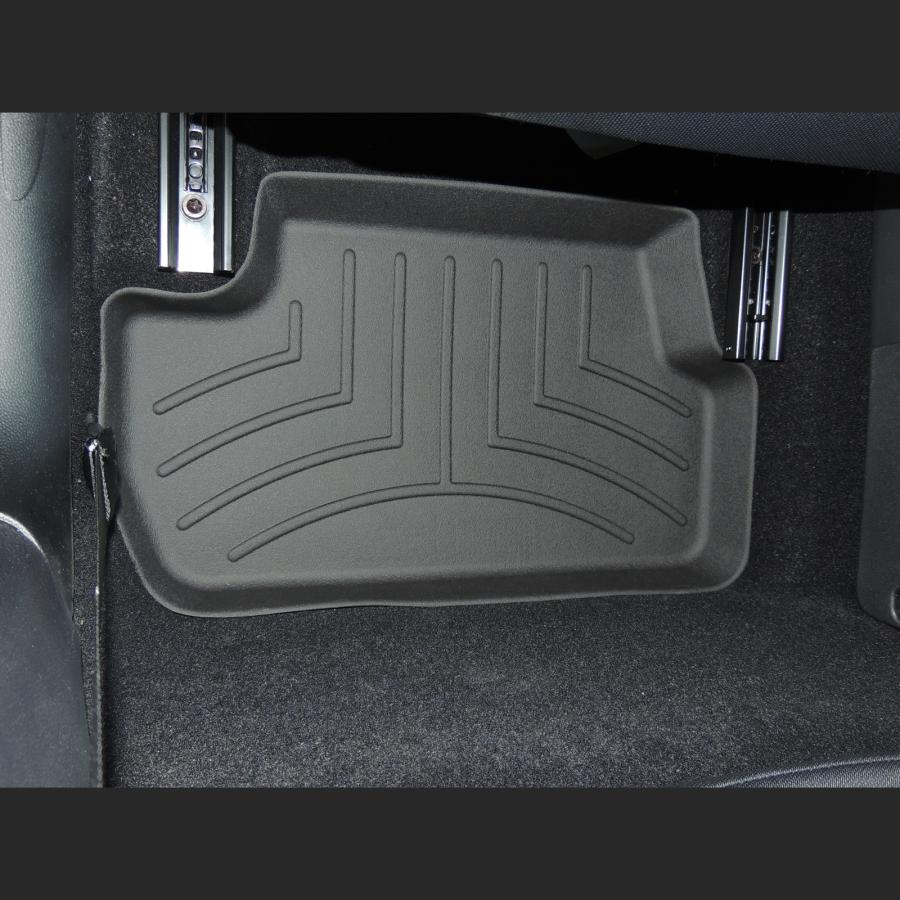 【WeatherTech正規輸入元】MINI  F56&F57（2014年〜2023年）F66（2024-2026）フロアマット（フロアライナー）（２列目）（ブラック） | WeatherTech | 02