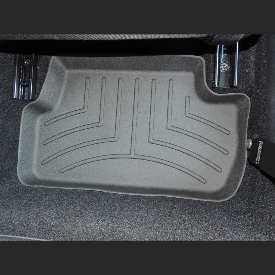 【WeatherTech正規輸入元】MINI  F56&F57（2014年〜2023年）F66（2024-2026）フロアマット（フロアライナー）（２列目）（ブラック） | WeatherTech | 03