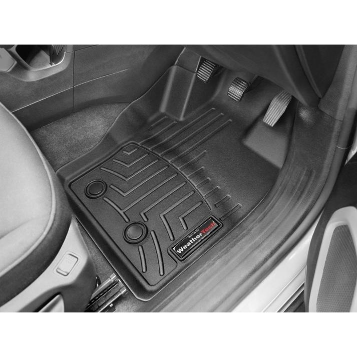【WeatherTech正規輸入元】ジープ レネゲード(2014〜2019年)右ハンドル車(マニュアル車のみ)フロアマット/フロアライナー(フロント)(ブラック) | WeatherTech | 01