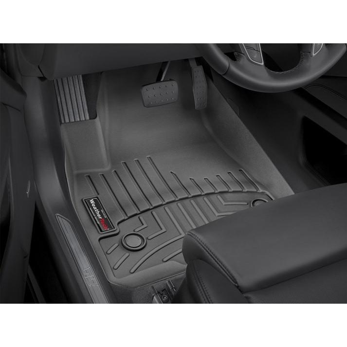 【WeatherTech正規輸入元】キャデラック XT5(2017年〜)左ハンドル車 フロアマット/フロアライナー(フロント)(ブラック) | WeatherTech | 01