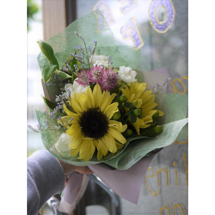 花束と味付海苔ぱりっギフトセット お歳暮 お中元 花 誕生日 送別 結婚 お祝い 記念日 プレゼント 母の日 父の日 敬老の日 |  | 02