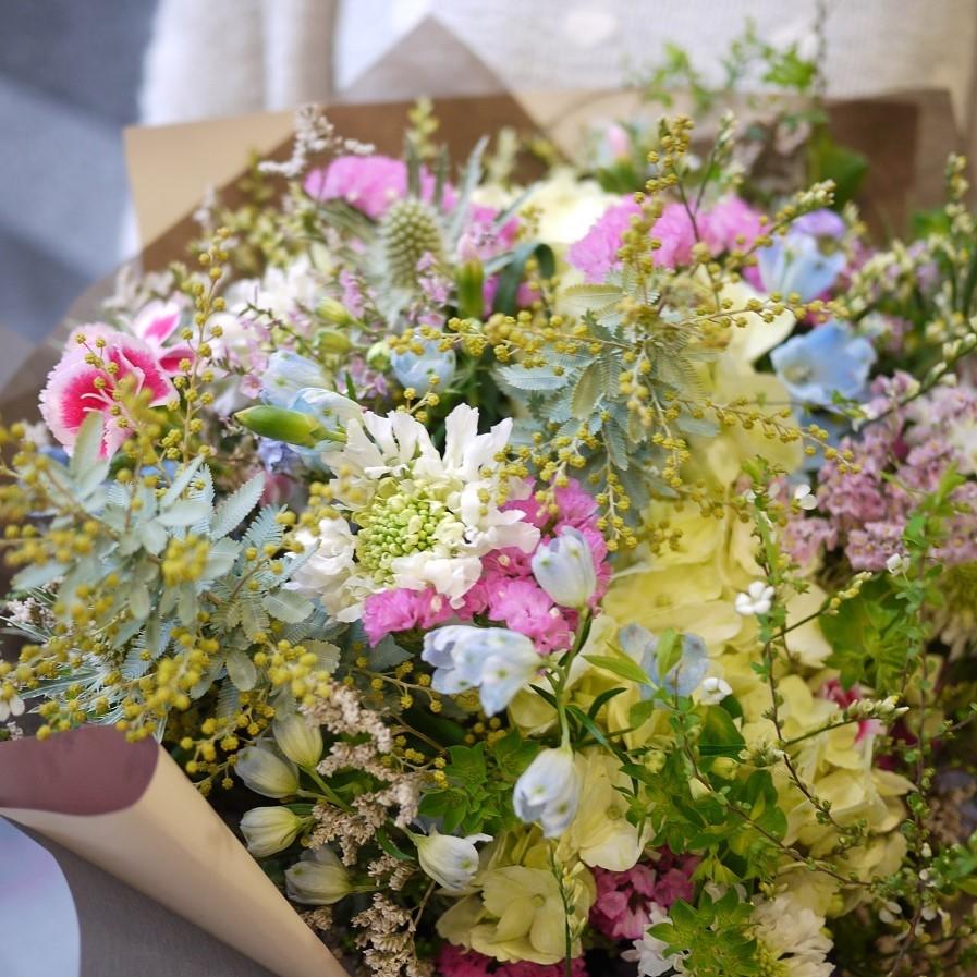 生花紫陽花とスターチスの花束ブーケ 花 ギフト 開店祝 誕生日 送別 歓送迎会 卒業 結婚 お祝い 記念日 プレゼント 母の日 父の日 敬老の日 Frsb Apertiofloris 通販 Yahoo ショッピング