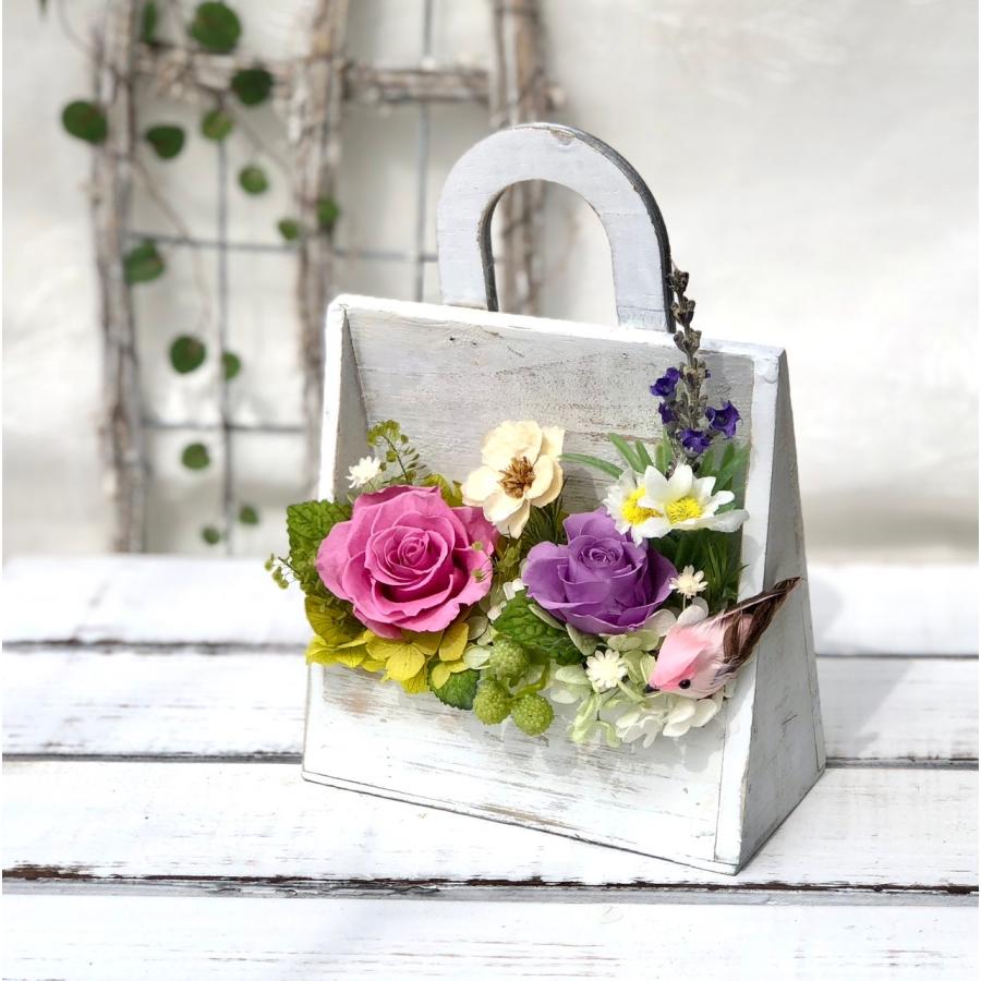 プリザーブドフラワー♡羊さんのウッドジョッパーズアレンジ プリザーブドフラワー♡羊さんのウッドジョッパーズアレンジ