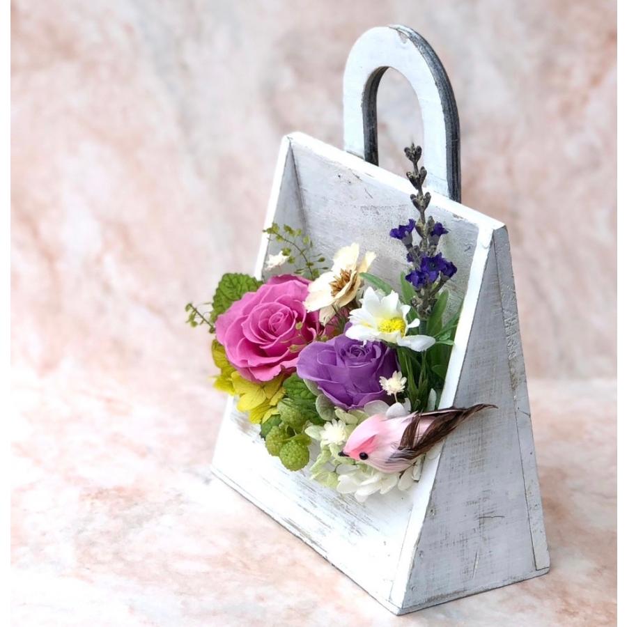 プリザーブドフラワー♡羊さんのウッドジョッパーズアレンジ プリザーブドフラワー♡羊さんのウッドジョッパーズアレンジ