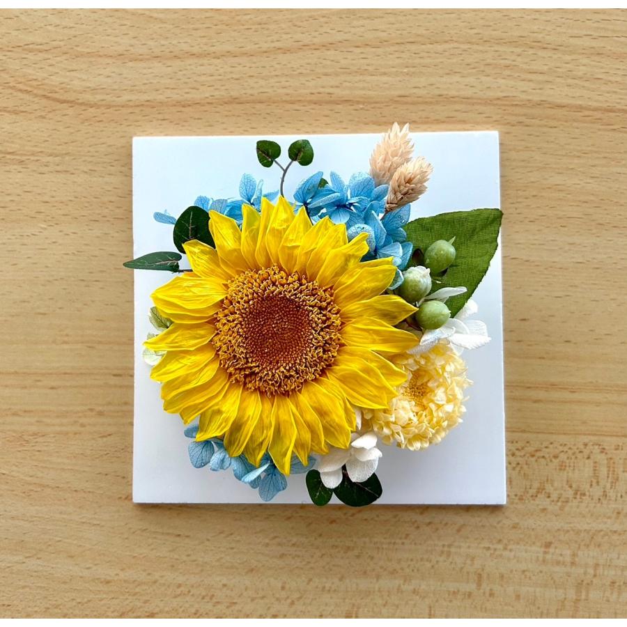 プリザーブドフラワーひまわりフレーム★誕生日 送別 卒業 結婚 お祝い 記念日 プレゼント |  | 01