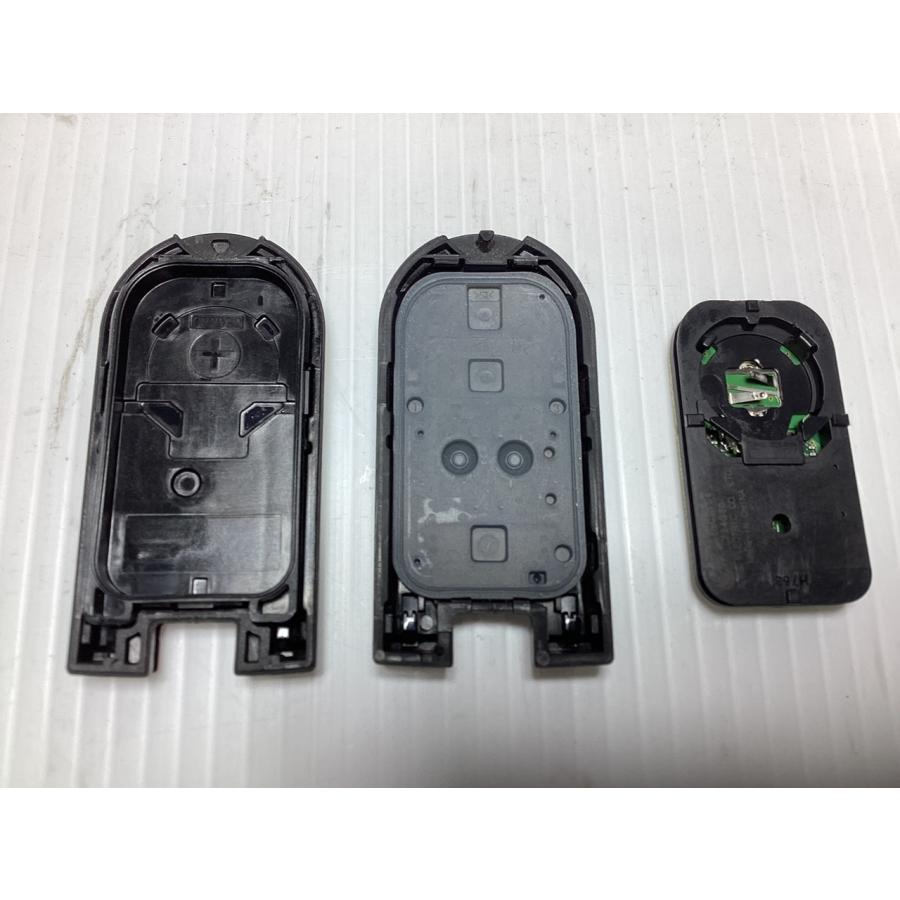 スマートキー（中古）　ダイハツ　LA600S 両側パワースライド用　電動スライドドア　2個セット |  | 02