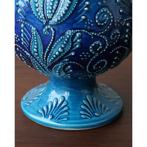 オリエンタルな雰囲気の陶器製 花瓶 ブルー カラフル お洒落 アジアン インテリア 輸入 一輪差し 花器 フラワーアレンジメント 玄関 リビング 324 81 514 輸入家具の販売 通販 アピタス 通販 Yahoo ショッピング