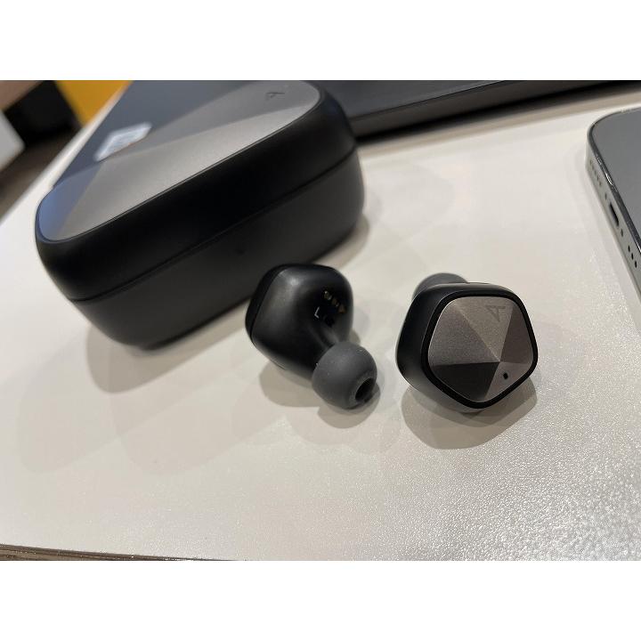 Astell&Kern AK UW100 完全ワイヤレスイヤホン ブラック 人間工学 かっこいい ワイヤレスイヤホン ブルートゥース Bluetooth マルチポイント対応 