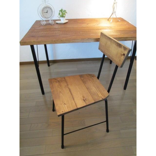 背中ありイス2脚セット アンティーク風 ハンドメイド 鉄脚 アイアン 